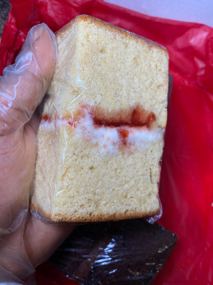 Victoria Sponge Cake Slice (2 Slices)
