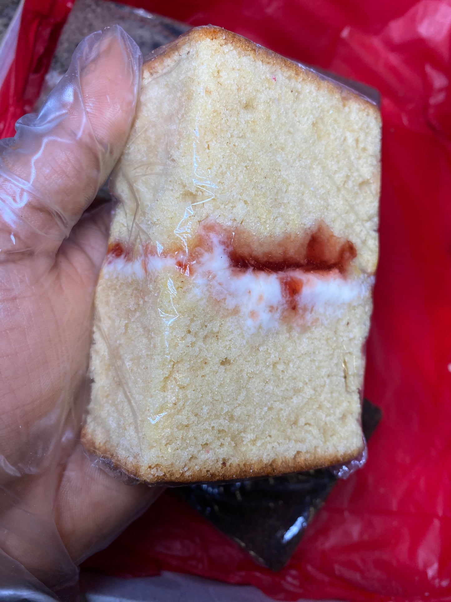 Victoria Sponge Cake Slice (2 Slices)