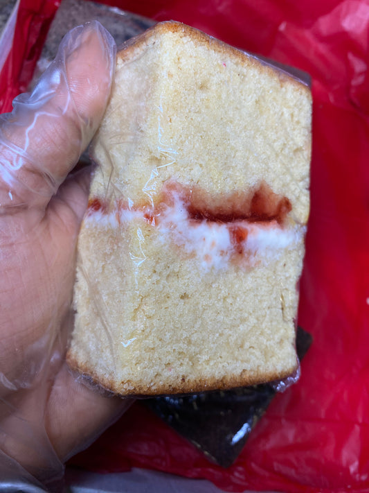 Victoria Sponge Cake Slice (2 Slices)